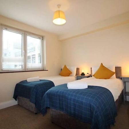 דירות Large 3 Bed, Galway City Centre מראה חיצוני תמונה