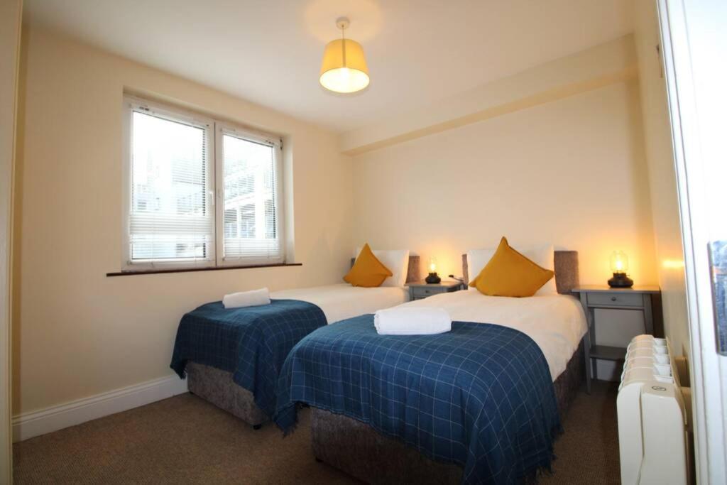 דירות Large 3 Bed, Galway City Centre מראה חיצוני תמונה
